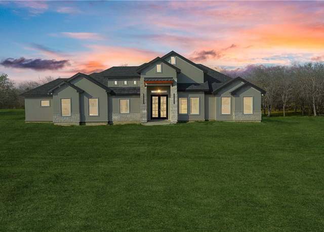 Property at 21088 Donegal Rd Rd, Mathis, TX 78368, 3 beds, 3.5 baths