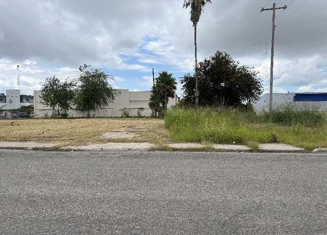 Property at 101 N Wright St, Alice, TX 78332