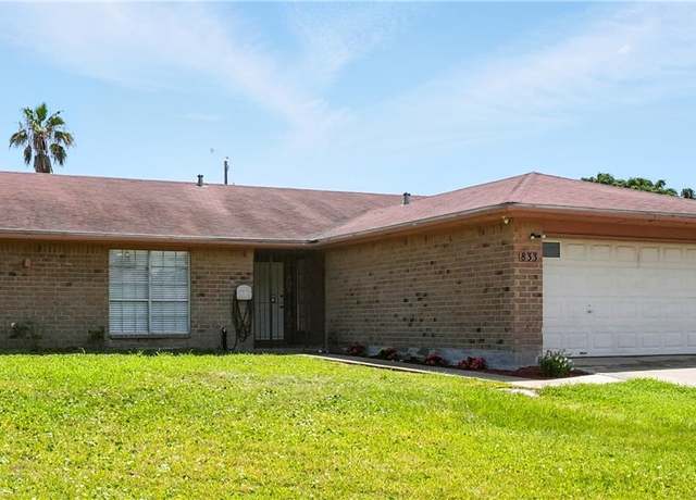Property at 833 Orleans Dr, Corpus Christi, TX 78418, 3 beds, 2 baths