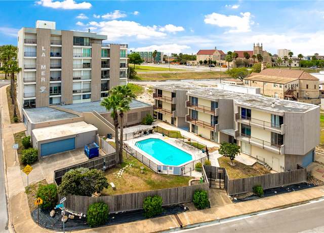 Property at 520 S Chaparral St #1, Corpus Christi, TX 78401, 3 beds, 3.5 baths