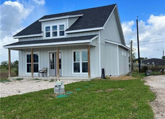 Property at 360 Club Oak Ln, Rockport, TX 78382, 2 beds, 2 baths