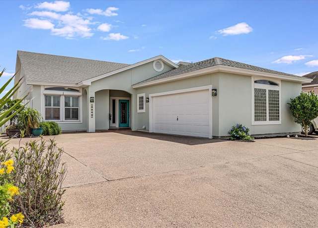 Property at 13530 Royal Fifth Ct, Corpus Christi, TX 78418, 3 beds, 2 baths