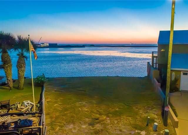 Property at 13505 Royal Fifth Ct, Corpus Christi, TX 78418