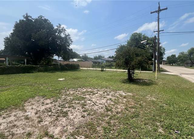Property at 830 E King E Unit 1/2, Kingsville, TX 78363