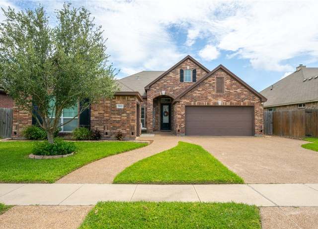 Property at 7502 Stampede Dr, Corpus Christi, TX 78414, 3 beds, 2.5 baths