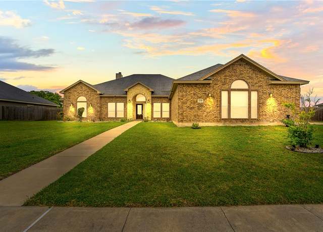Property at 2158 Shadi St, Corpus Christi, TX 78418, 4 beds, 3 baths