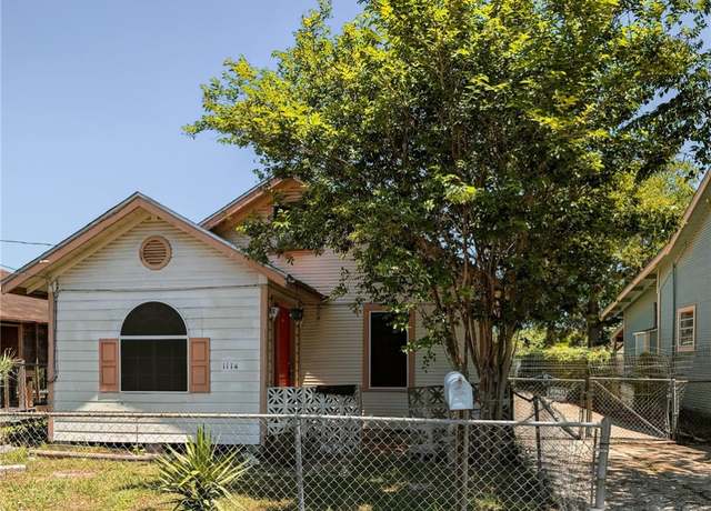 Property at 1114 11th St, Corpus Christi, TX 78404, 2 beds, 2 baths