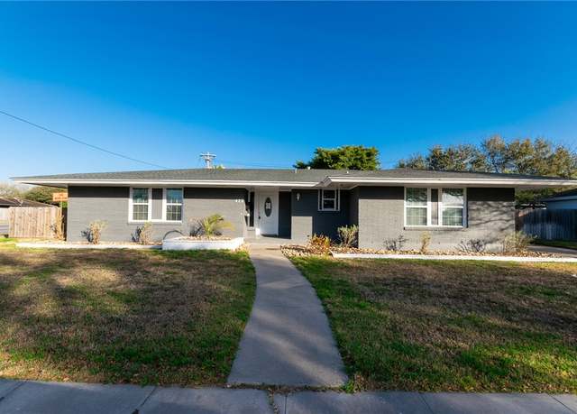 Property at 472 Coral Pl, Corpus Christi, TX 78411, 4 beds, 3 baths