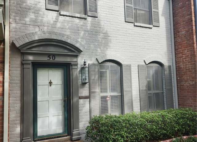 Property at 50 Townhouse Ln, Corpus Christi, TX 78412, 3 beds, 2.5 baths