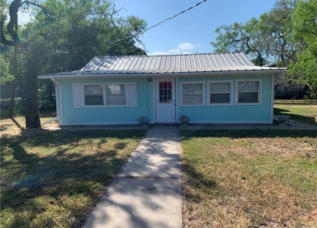 Property at 122 3rd St, Lake City, TX 78368, 2 beds, 1 bath