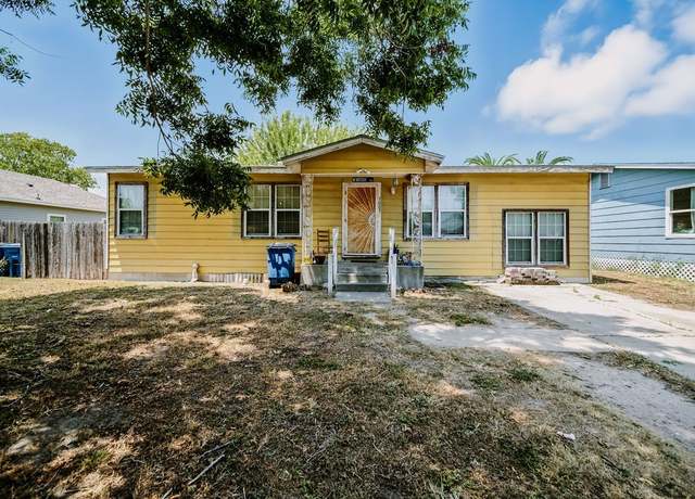 Property at 3003 Sunset Dr, Ingleside, TX 78362, 3 beds, 2 baths