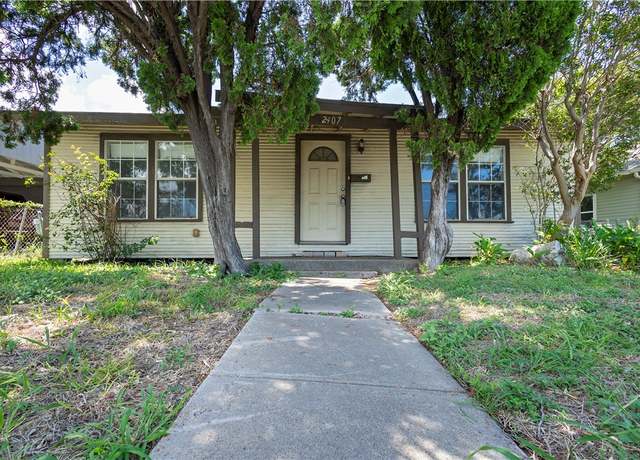 Property at 2407 David St, Corpus Christi, TX 78405, 3 beds, 1 bath