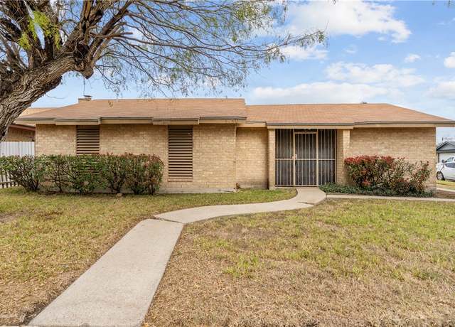 Property at 3150 Crestwater Dr, Corpus Christi, TX 78415, 3 beds, 2 baths