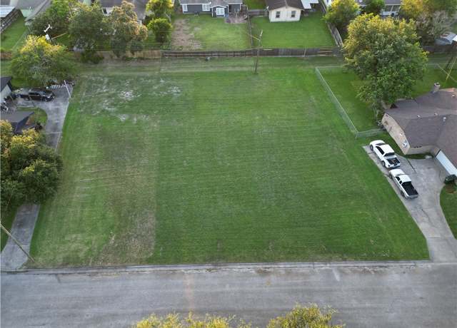 Property at 316 Laguna Ave, Taft, TX 78390