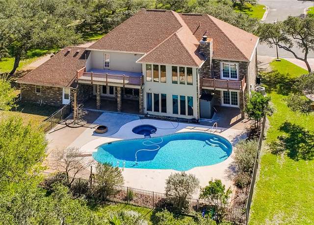 Property at 505 Spyglass St, Rockport, TX 78382, 5 beds, 4.5 baths