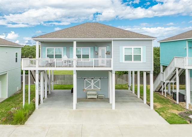 Property at 133 Barnacle, Rockport, TX 78382, 3 beds, 2.5 baths