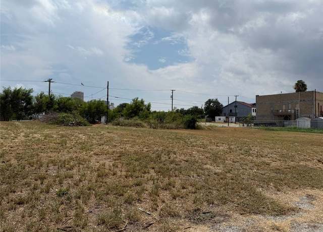 Property at 1420 San Luis St, Corpus Christi, TX 78401