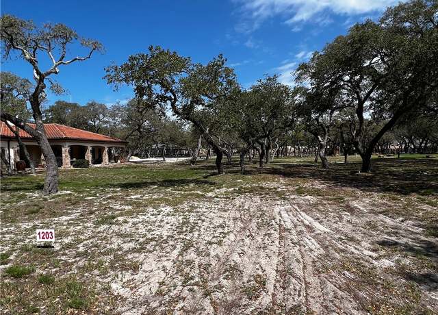 Property at 1203 Villas Dr, Fulton, TX 78358