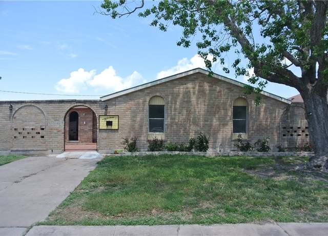 Property at 6230 Whitaker Dr, Corpus Christi, TX 78412, 3 beds, 2 baths