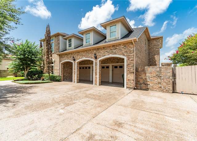 Property at 23 Great Lakes Dr, Corpus Christi, TX 78413, 5 beds, 5 baths