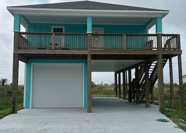 Property at 435 W Royal Oak Ln, Rockport, TX 78382, 3 beds, 2 baths