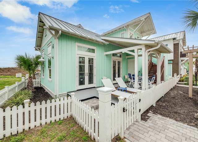Property at 600 Center N #17, Port Aransas, TX 78373, 2 beds, 2 baths