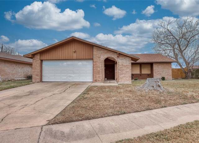 Property at 1607 Cimmarron St, Portland, TX 78374, 3 beds, 2 baths