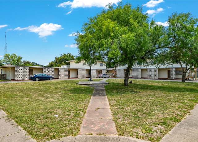 Property at 425 W Lee Ave, Kingsville, TX 78363