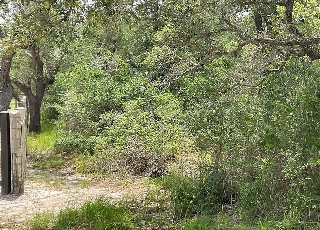 Property at 342 Whispering Woods Dr, Rockport, TX 78382