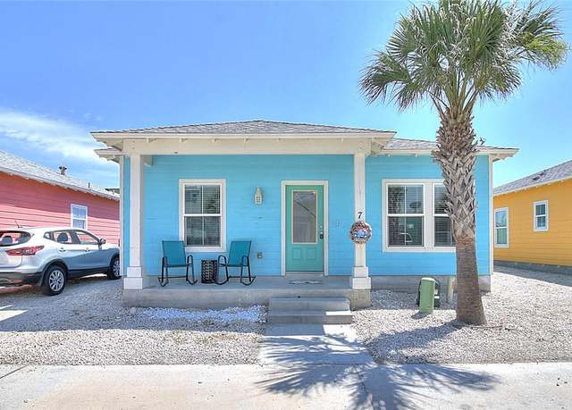Property at 1617 S Station St #7, Port Aransas, TX 78373, 3 beds, 2 baths