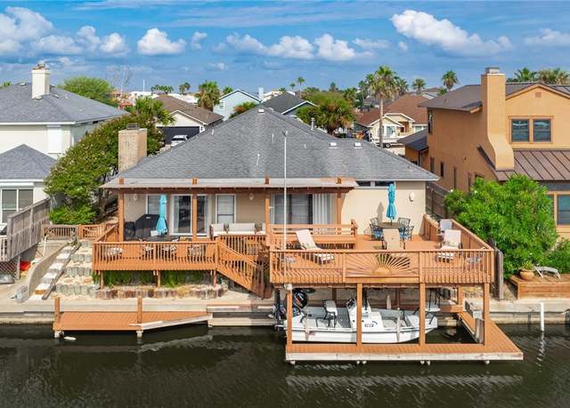 Property at 15046 Tesoro Dr, Corpus Christi, TX 78418, 3 beds, 2 baths