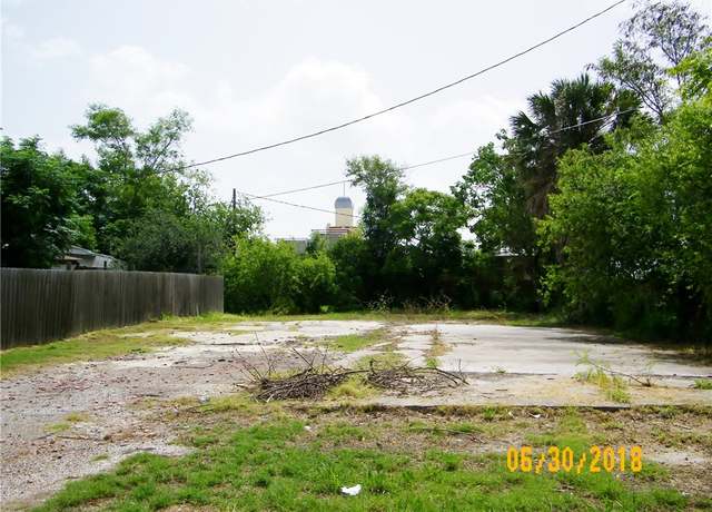 Property at 556 Virginia Ave, Corpus Christi, TX 78405