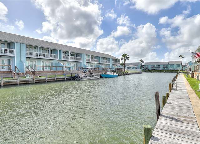 Property at 611 Lauderdale Dr, Rockport, TX 78382, 2 beds, 2 baths