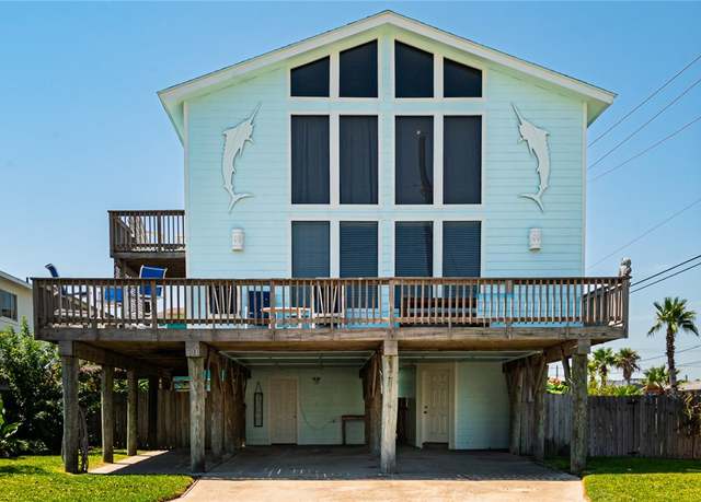 Property at 604 La Juana Ct, Port Aransas, TX 78373, 4 beds, 2 baths