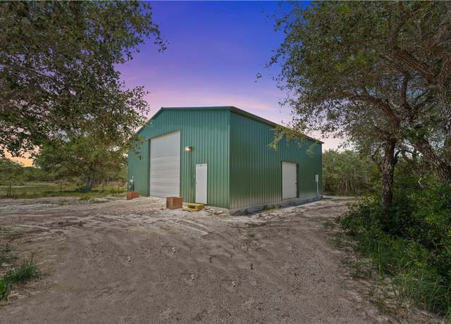 Property at 2122 Prairie Rd, Rockport, TX 78382, 1 bed, 1 bath