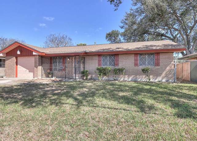 Property at 3714 Tiger Ln, Corpus Christi, TX 78415, 3 beds, 2 baths