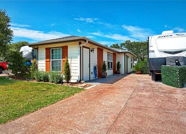 Property at 72 Augusta, Aransas Pass, TX 78336, 1 bed, 1 bath
