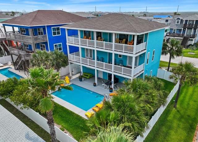 Property at 694 Kara Dr, Port Aransas, TX 78373, 4 beds, 3.5 baths