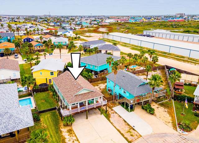 Property at 618 Dolphin Cir, Port Aransas, TX 78373, 3 beds, 2 baths