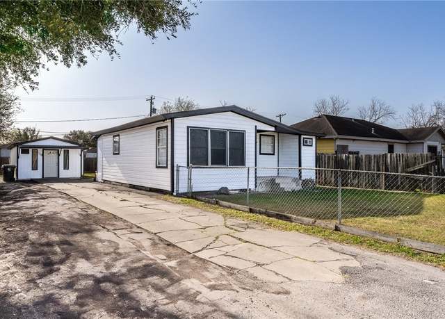Property at 4914 Monitor St, Corpus Christi, TX 78415, 2 beds, 2.5 baths