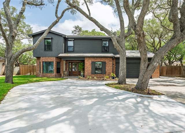 Property at 208 Doral, Rockport, TX 78382, 4 beds, 3.5 baths