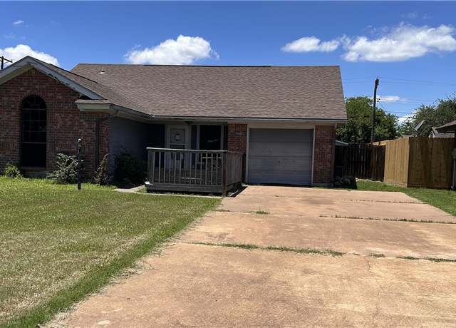 Property at 2993 Todd Cir, Ingleside, TX 78362, 3 beds, 2 baths
