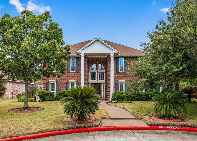 Property at 7013 Adcote Dr, Corpus Christi, TX 78413, 4 beds, 3.5 baths