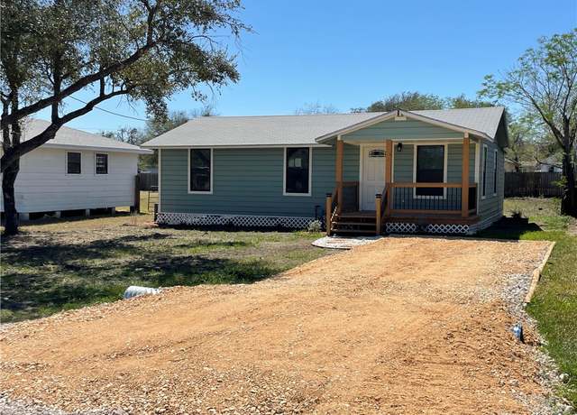 Property at 309 Seim Ave, Orange Grove, TX 78372, 3 beds, 1 bath