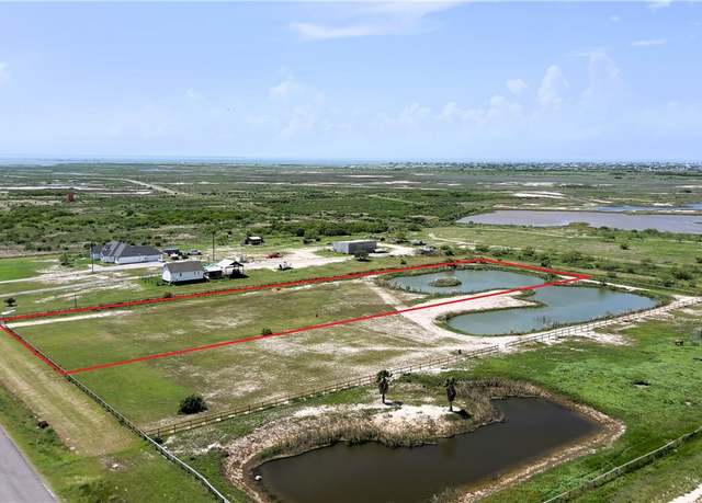 Property at 317 Cape Velero Dr, Rockport, TX 78382