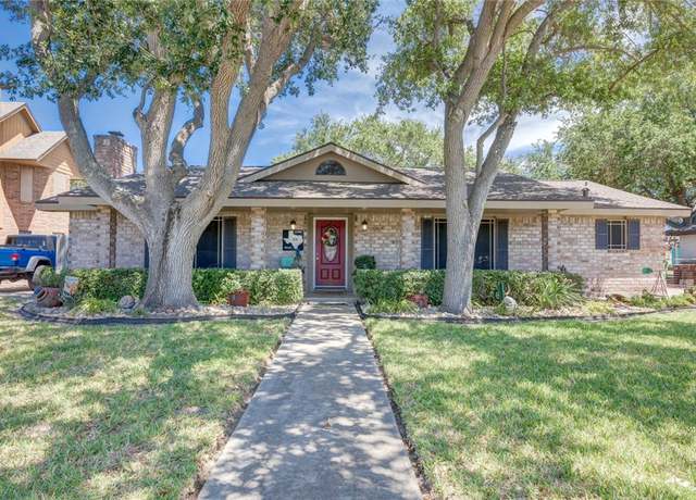 Property at 3218 Coral Reef Dr, Corpus Christi, TX 78418, 4 beds, 3 baths
