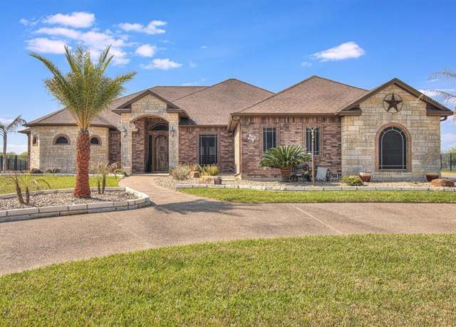 Property at 8225 Taylors Way Ct, Corpus Christi, TX 78414, 4 beds, 3.5 baths