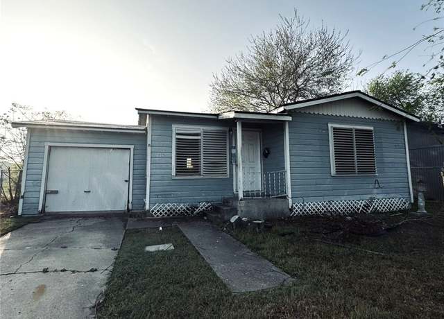 Property at 4730 Rogerson Dr, Corpus Christi, TX 78415, 3 beds, 2 baths