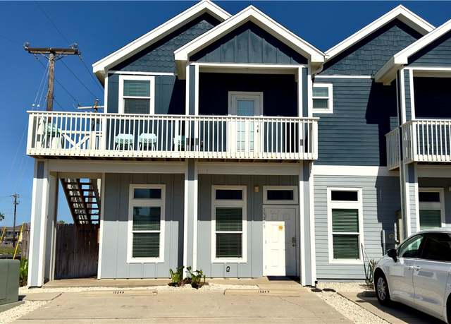 Property at 15249 Beach Way Dr, Corpus Christi, TX 78418, 3 beds, 2.5 baths