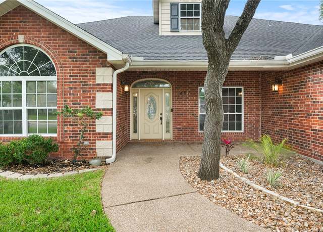 Property at 491 Augusta Dr, Rockport, TX 78382, 3 beds, 2.5 baths